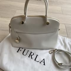 FURLA ホワイトレザー ショルダーバッグのサムネイル