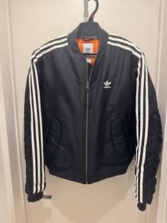 adidas ブラック ダウンジャケットのサムネイル