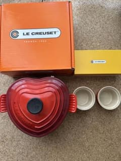 【未使用品】LE CREUSET ハート型鍋 赤のサムネイル