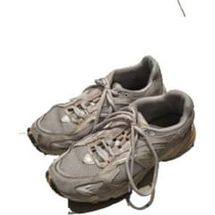 New Balance スニーカー グレーのサムネイル