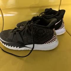 Kyrie7のサムネイル