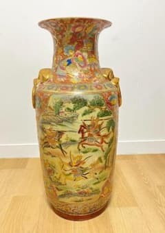 薩摩焼 大花瓶　鶴舞武士戦図　金彩耳双 薩摩焼 大花瓶 鶴舞武士戦図 金彩耳双 - メルカリ