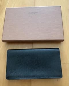 ルイヴィトン　カードケース　深緑　中古品のサムネイル