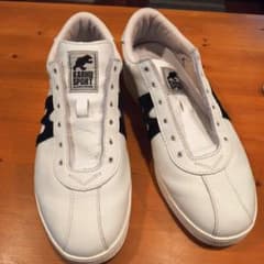 良品　Karhu Trampas スニーカー US9のサムネイル