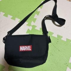 MARVEL ショルダーバッグ ブラックのサムネイル