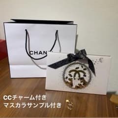 シャネル　チャームとマスカラ付きホリデーラッピングセットのサムネイル