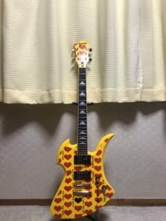 hideモデル yellow heartのサムネイル