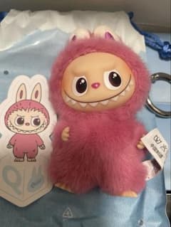 THE MONSTER PIN FOR LOVE N-Zラブブ Qのサムネイル