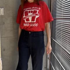 Huggable Bodies Tシャツ レッド