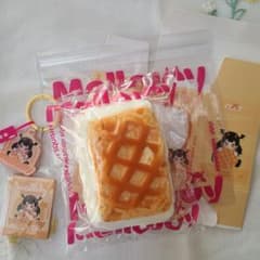 Mellojoy ワッフル スクエア 四角 ぱんぱんパンケーキ - メルカリ