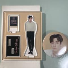 Stray Kids CAFE Bang Chan アクリルスタンド 缶バッジのサムネイル