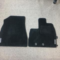 ノア純正フロアマットのサムネイル
