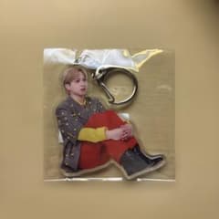 【新品未開封】M!LK 吉田仁人 おすわりアクキーのサムネイル
