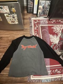 WHO’S WHO gallery(フーズフーギャラリー) ラグランTシャツのサムネイル