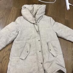 ikka ダウンジャケット ベージュ Lサイズのサムネイル