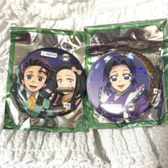鬼滅の刃 ジョイフル コラボ 缶バッジ 2種セット　シークレット　胡蝶しのぶのサムネイル