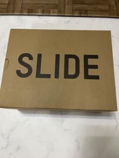 YEEZY SLIDE GRANITEのサムネイル
