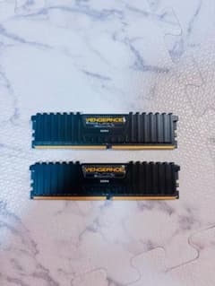 CORSAIR VENGEANCE LPX DDR4 16GB 2枚組のサムネイル