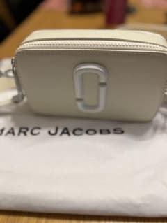 MARC JACOBS スナップショット ムーンホワイト カメラバッグのサムネイル