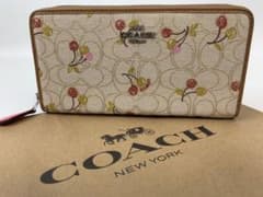 ☆新品未使用☆ COACH コーチ 長財布　チェリー/カーキのサムネイル
