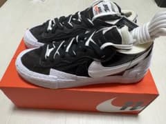 NIKE sacai BLAZER LOWブラック ホワイトのサムネイル