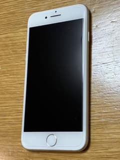 【ジャンク】iPhone 7 Silver 32GB SIMフリーのサムネイル
