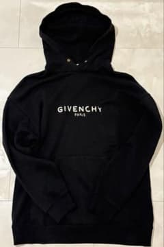 ✨大幅値下げ可能✨GIVENCHY ブラック ロゴパーカー - メルカリ