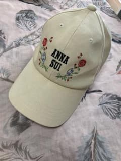 ANNA SUI アナスイ】刺繍キャップ クリーム完売品のサムネイル