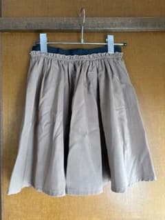 ベージュ フレアスカートのサムネイル