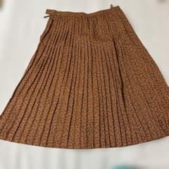 小花柄 プリーツスカート ひざ丈 古着 連休中発送不可のサムネイル