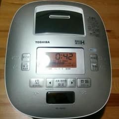 東芝 真空圧力IH炊飯器 真空圧力かまど炊き 13年11月製レディッシュゴールドのサムネイル