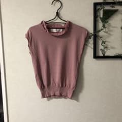 袖無しトップスのサムネイル