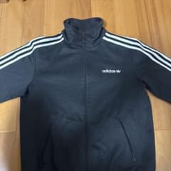 adidasトラックジャケットのサムネイル