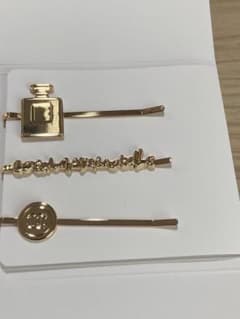 CHANELノベルティ　ヘアピン3本セットのサムネイル