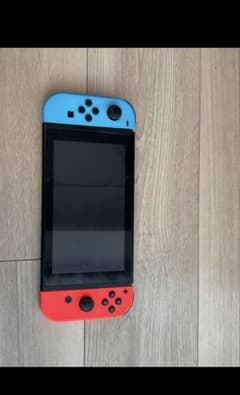 Nintendo Switch 本体 青/赤のサムネイル