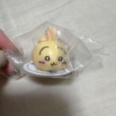新品未開封第2弾 ちいかわくら寿司 うさぎ フィギュア ビッくらポンのサムネイル