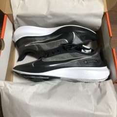 NIKE ZOOM GRAVITYのサムネイル