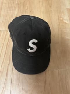 supremeキャップのサムネイル