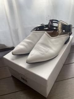 TOGA PULLA ホワイトレザー ポインテッドトゥ シューズ - メルカリ