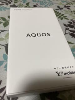 AQUOS Sense4 basic 黒　blackのサムネイル