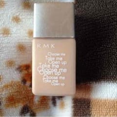 RMK☆リクイドファンデーション102のサムネイル
