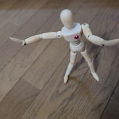 木製デッサン人形 （ピンクハートはシールです）のサムネイル