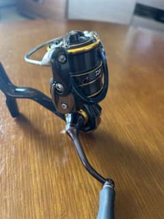 21CALDIA FC L T2000Sスピニングリール ブラック/ゴールド - メルカリ