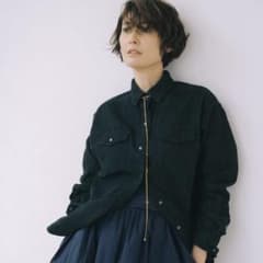 田丸麻紀 ADEデニムシャツ2025 ブラック - メルカリ