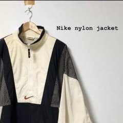 NIKEナイロンジャケットのサムネイル