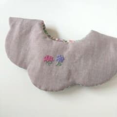 ハンドメイドスタイ 360°花びら もくもくスタイ アジサイ刺繍 刺繍