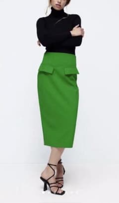 【ZARA】フラップディテール　ペンシルスカートのサムネイル