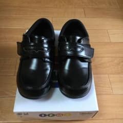 キッズ ローファー 黒のサムネイル