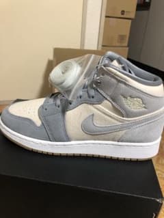 Air Jordan 1 Mid SE Coconut Milkのサムネイル