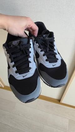 NIKE AIR スニーカー ブラック グレーのサムネイル